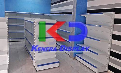 Supermercado con refrigeración y exhibidores: proyecto de supermercados equipado e instalado por Kenfra Display